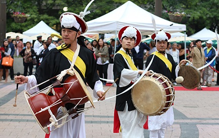 Read more about the article <span class="entry-title-primary">한가위축제 주요 일정</span> <span class="entry-subtitle">www.koreanharvestfest.com</span>